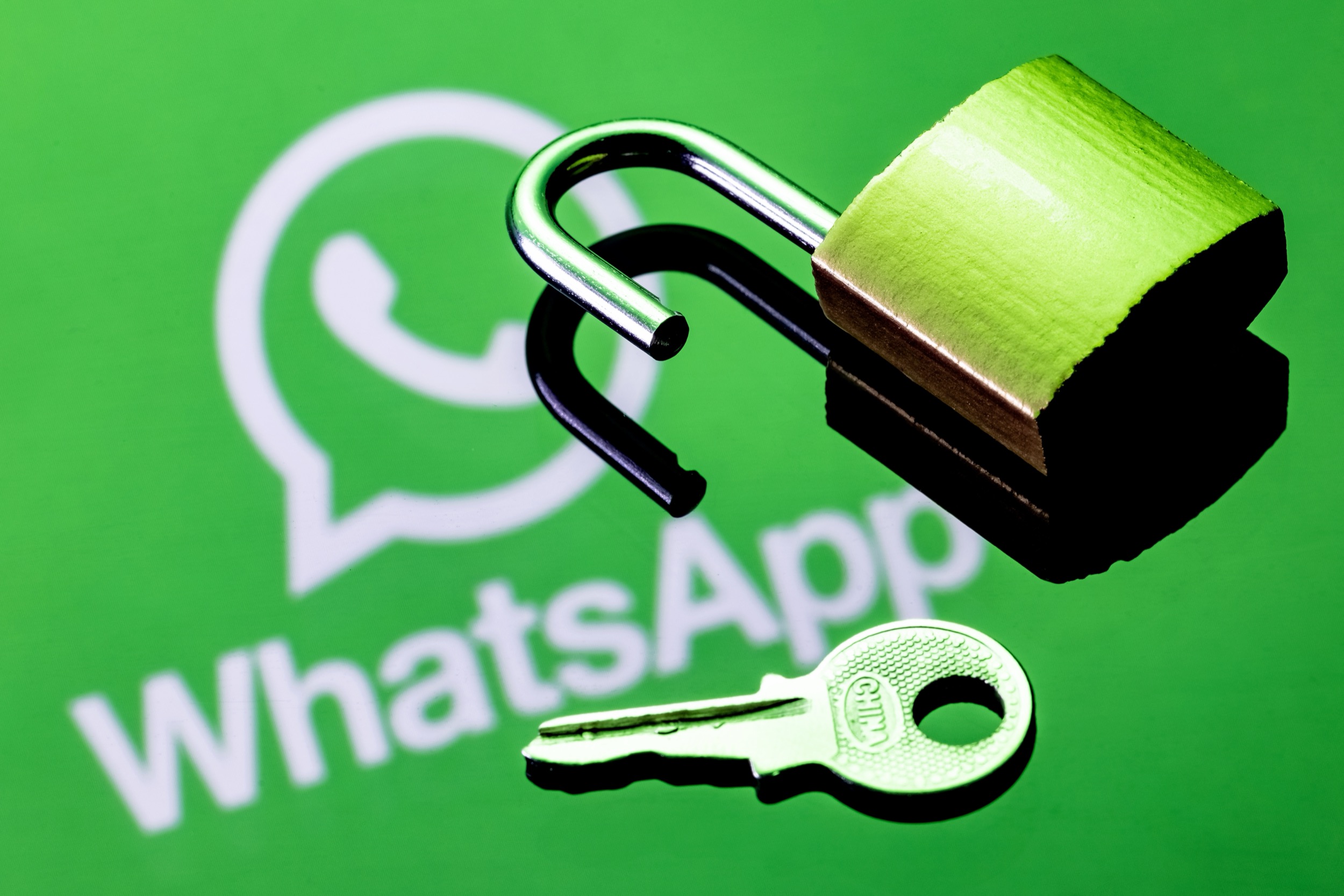 Réécrivez ce titre en espagnol.:Passkeys WhatsApp, Mozilla épingle des sauvegardes