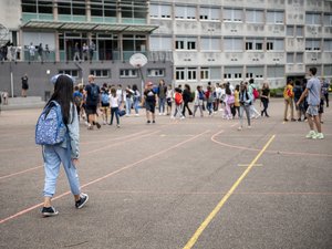 Ritmos escolares: 5 días de clase, inicio a las 9h,