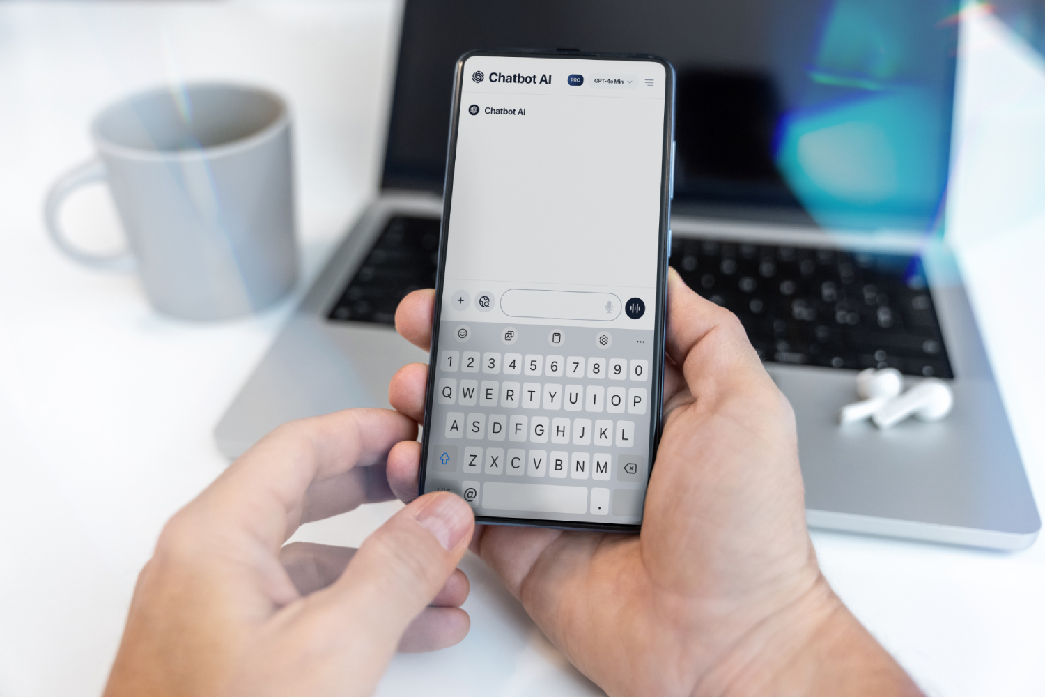 Aquí tienes por qué debes mentir a los chatbots, según