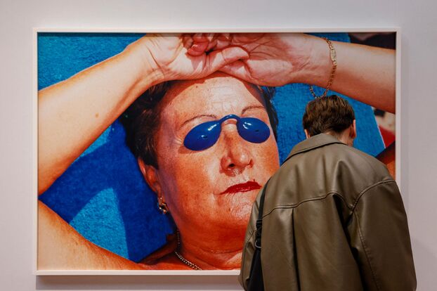 El fotógrafo británico Martin Parr, conocido por sus retratos sarcásticos