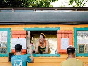 "Estoy muy orgullosa": Kimglace se incorpora al Guía del Fooding: