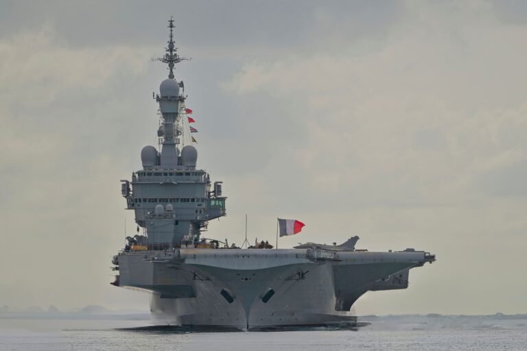 Francia tendrá un nuevo portaaviones, y será un gigante en