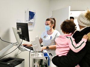 Hasta ocho horas de espera para una consulta: por qué