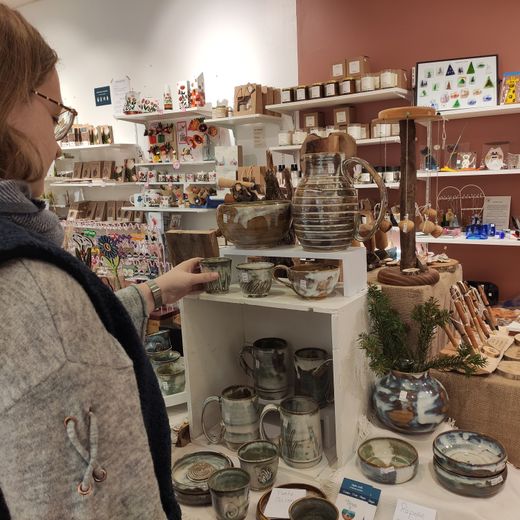 Poterie, joyas, velas, marcos… nuestras ideas de regalos locales de