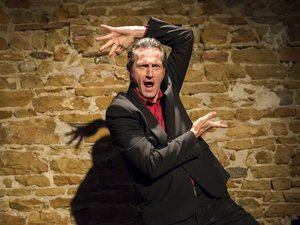 Sourd et alors", Jef celebra sus 15 años de risas