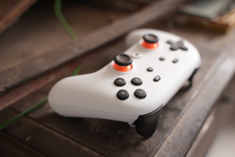 Steam limpia (un poco) el control de Stadia… a pocos