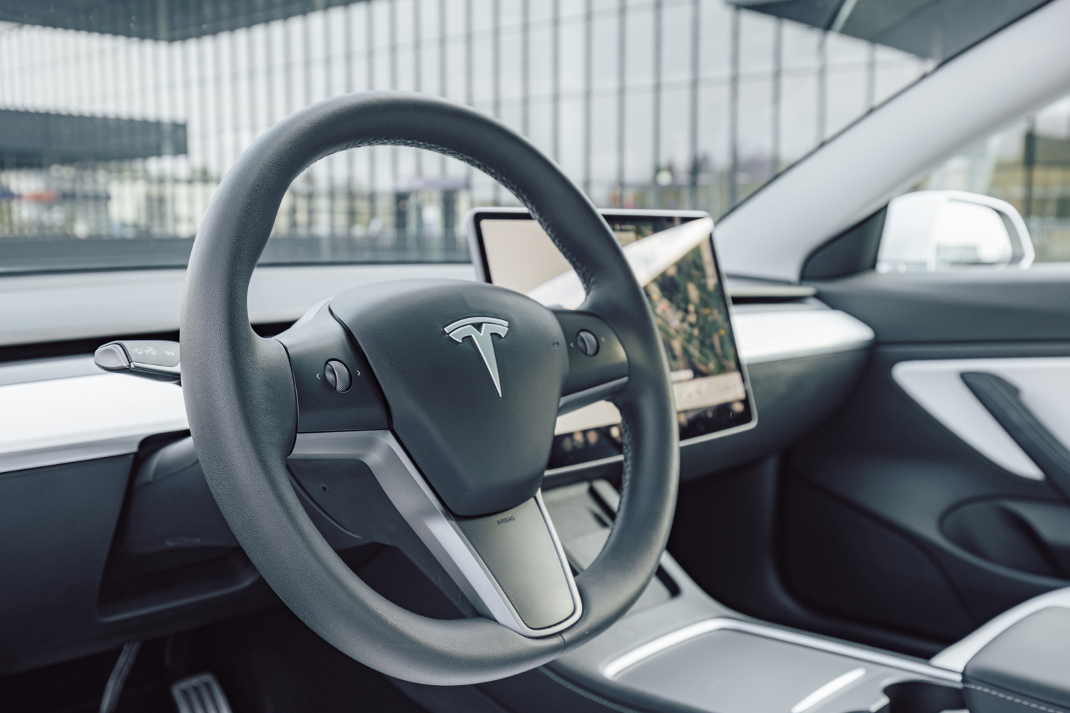 Tesla supera una etapa crucial, pero sigue rezagada