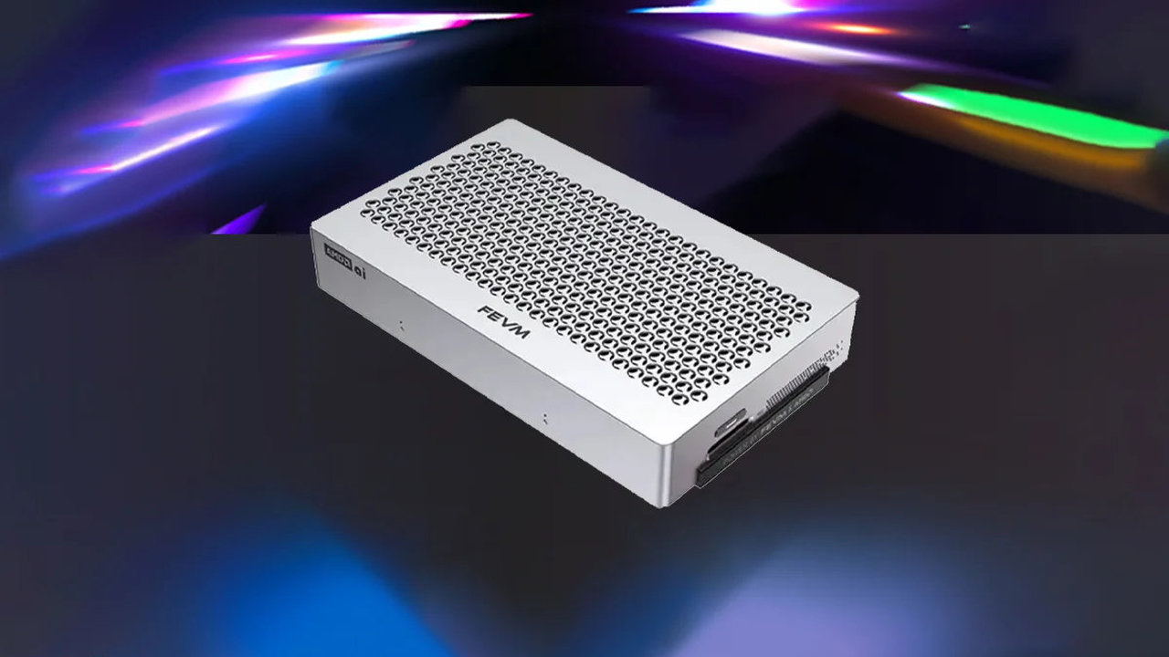 ¡Apenas un litro para este mini-PC equipado con el potente
