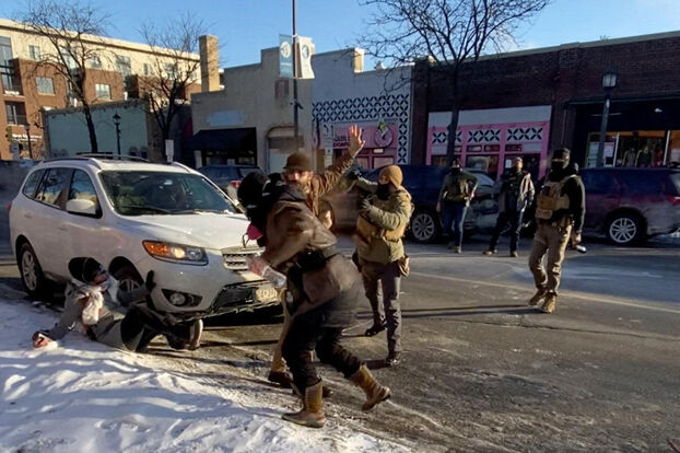 Alex Pretti asesinado por la policía de inmigración en Minneapolis: