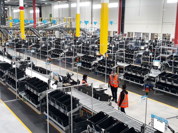 Amazon, Chanel, un nuevo centro acuático y la continuación del