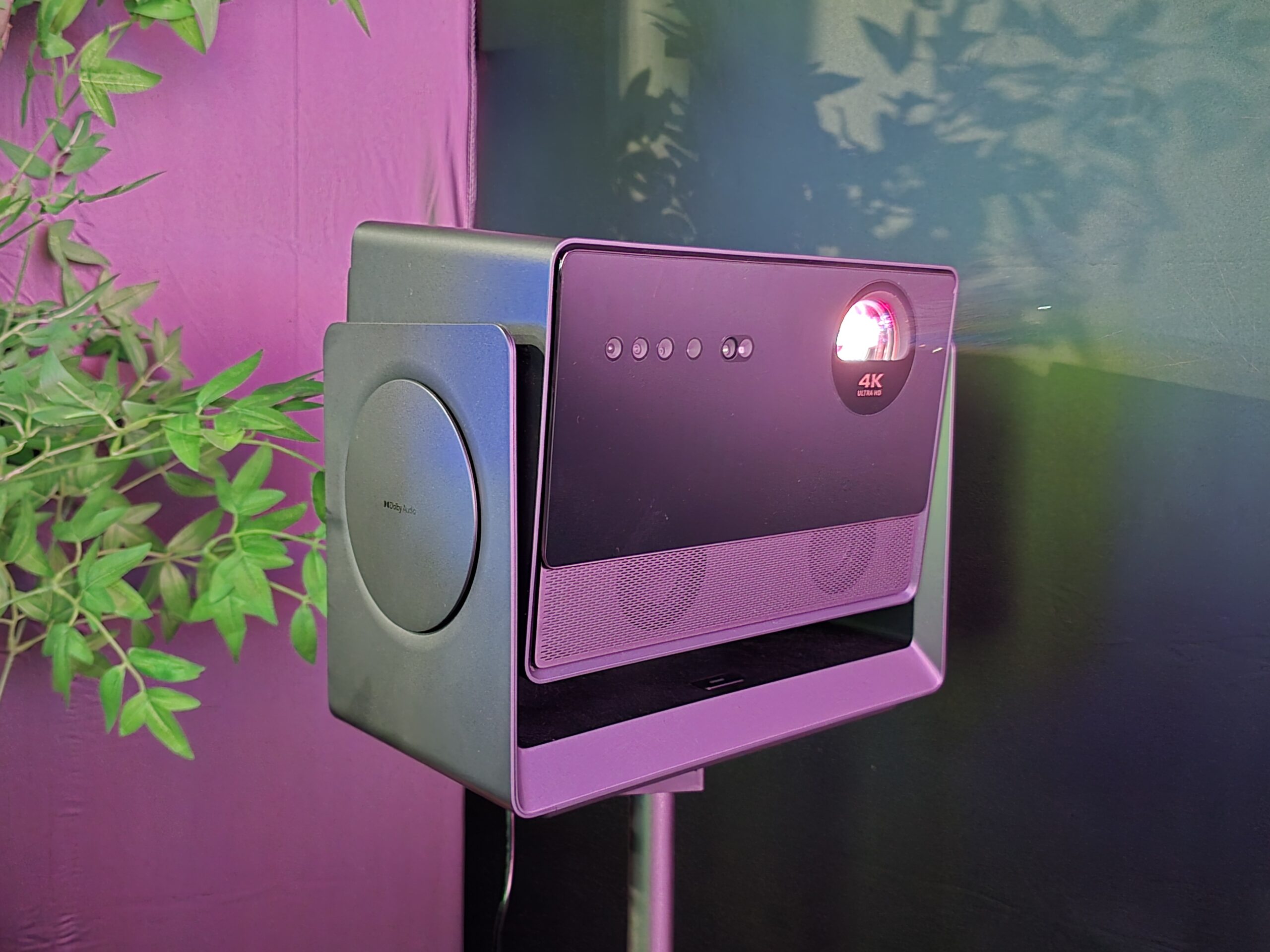 Dangbei presenta un proyector prototipo ultra luminoso en el CES