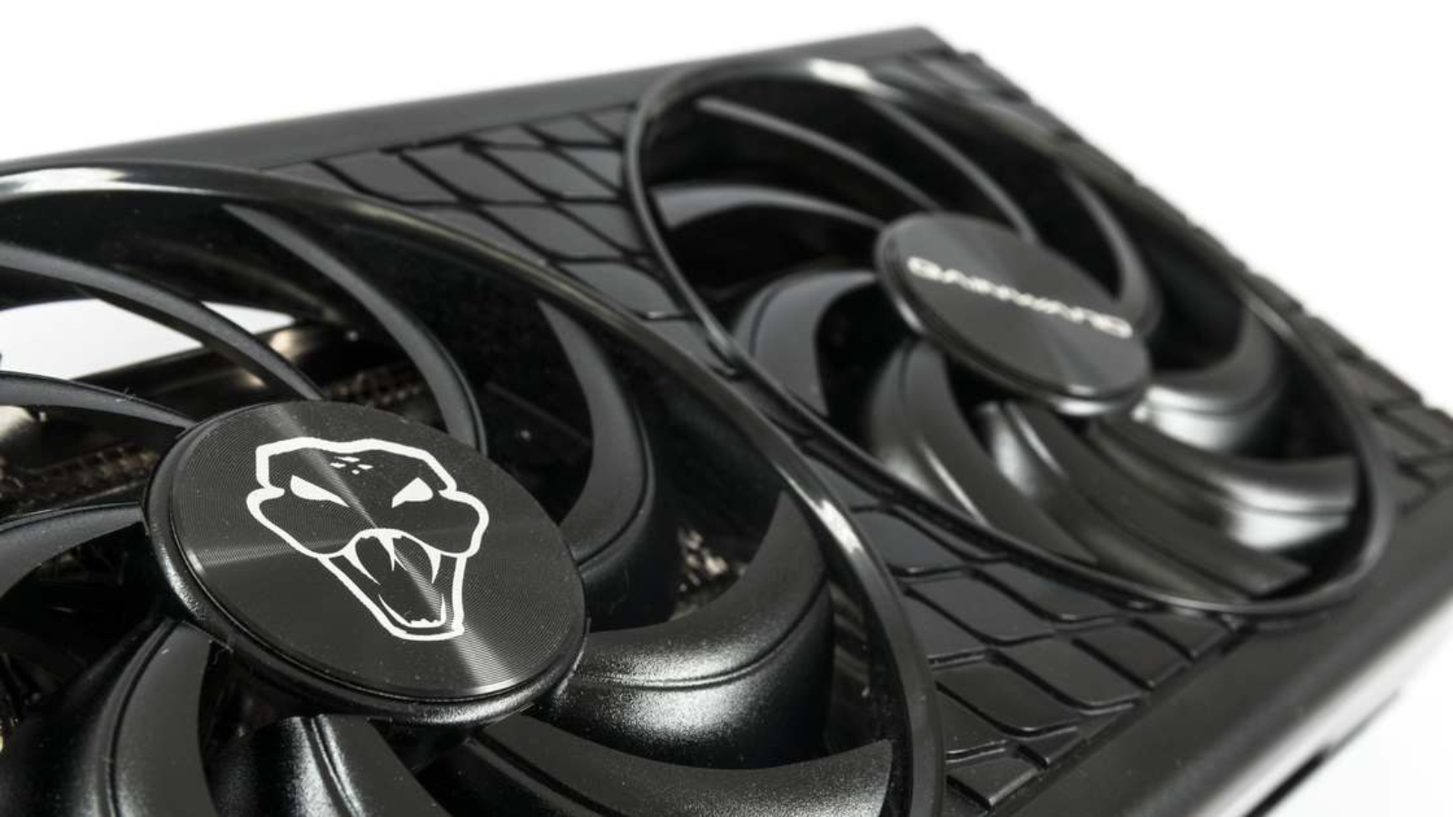 NVIDIA reduce drásticamente los suministros de GPU a sus socios