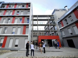"Treinta euros más para recibir atención médica, está más allá