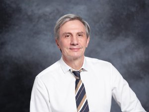 Christian Mendivé, director académico de Haute-Garonne: "Doce profesores ausentes en