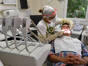 Citas dentales difíciles: un servicio hospitalario enfrentado a la escasez