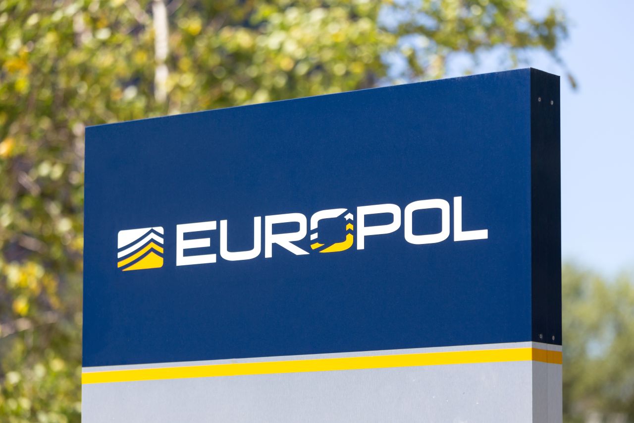 El proyecto Compass de Europol desmantela una banda de hackers