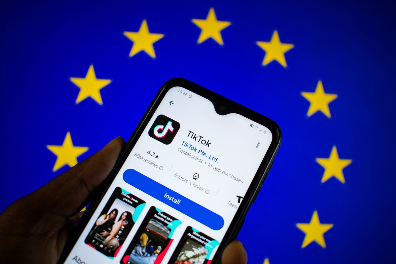 Es oficial, TikTok es demasiado adictivo, según Bruselas.