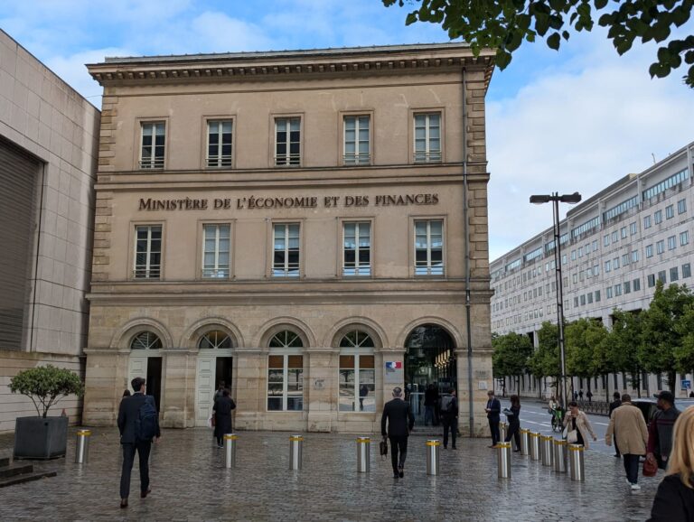 Exaion pasa a control estadounidense, pero Francia mantiene el control