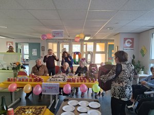Henriette celebra un siglo de vida en el USLD de