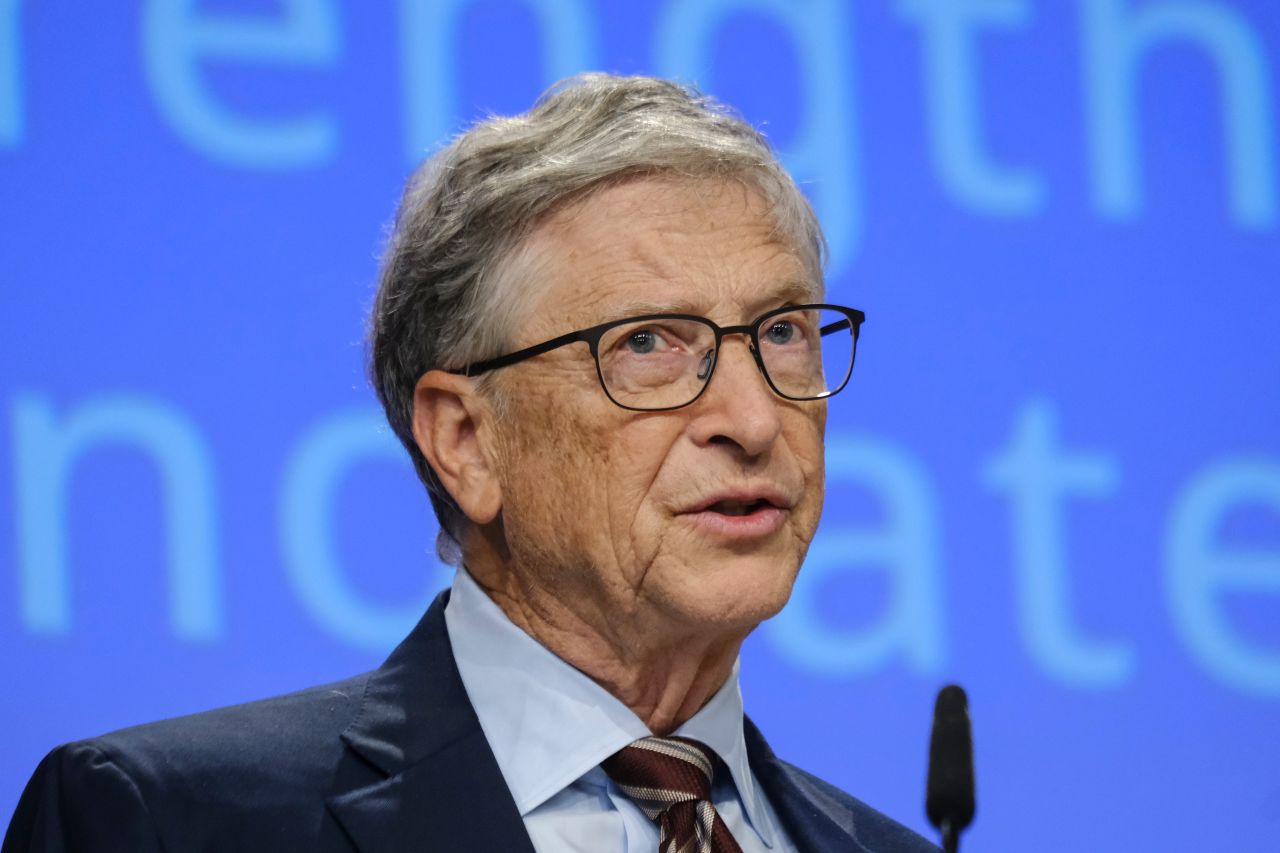 Los nuevos documentos que obligan al fundador de Microsoft al