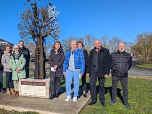 Olemps. "El árbol de la vida" ha encontrado su lugar