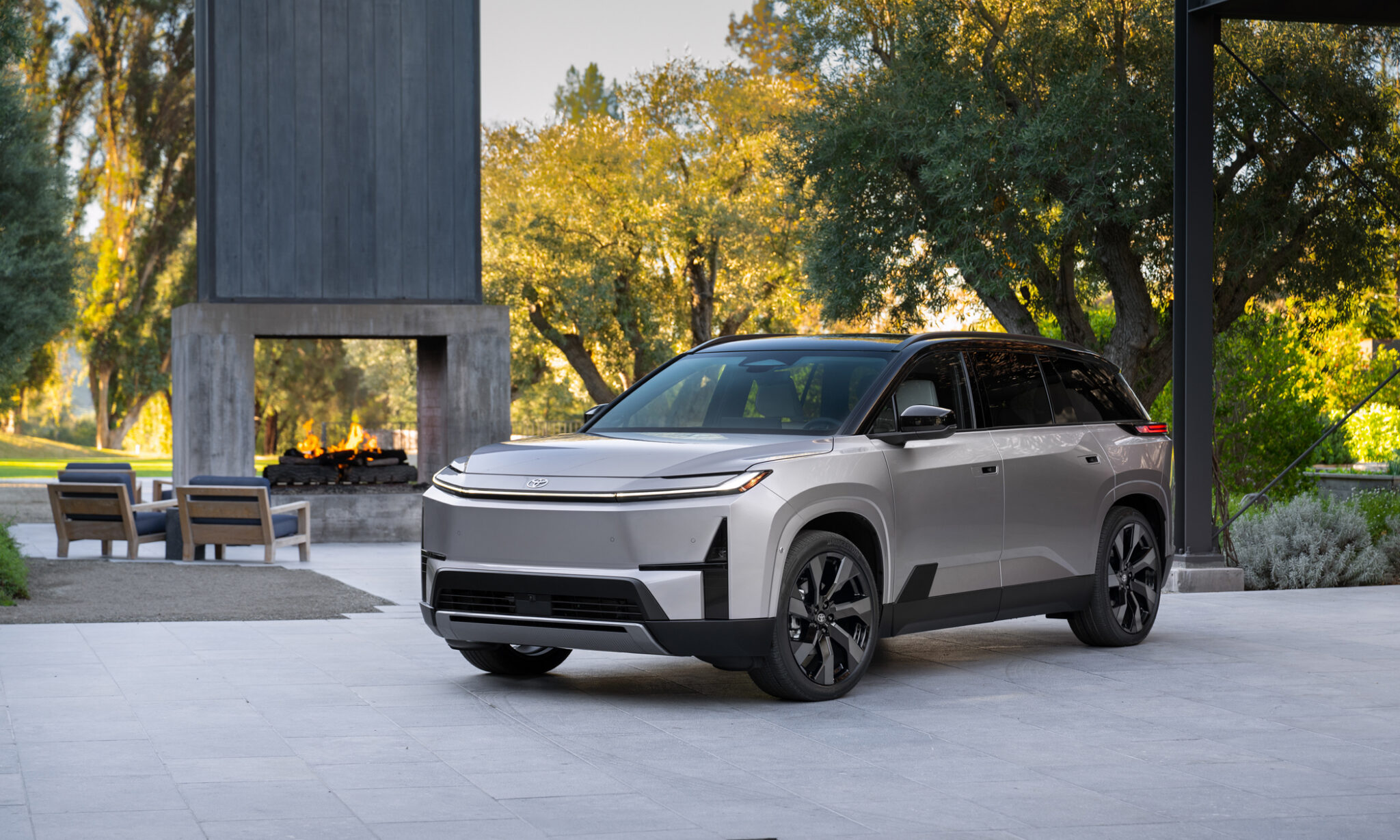 Solo puede quedar uno: Toyota revela su nuevo Highlander 100%