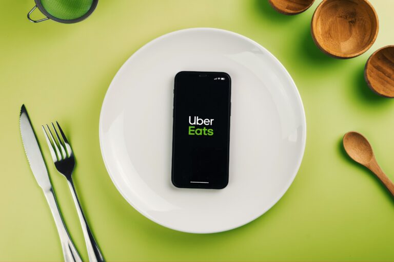 Uber Eats apuesta por la IA para ayudarte a ahorrar
