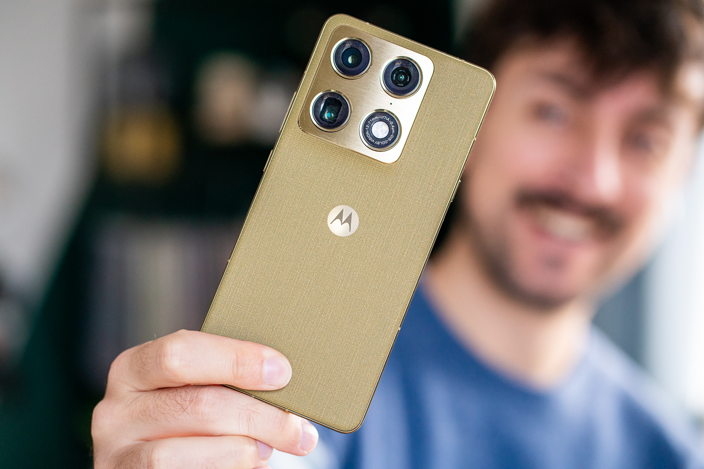 un smartphone de lujo grandioso, pero demasiado caro