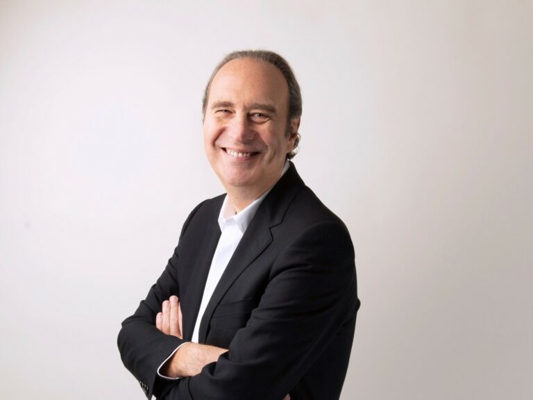 ¿El Free de los clubes de negocios? Xavier Niel y