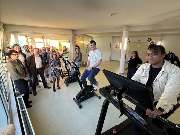 Con una nueva sala de deporte para los estudiantes de