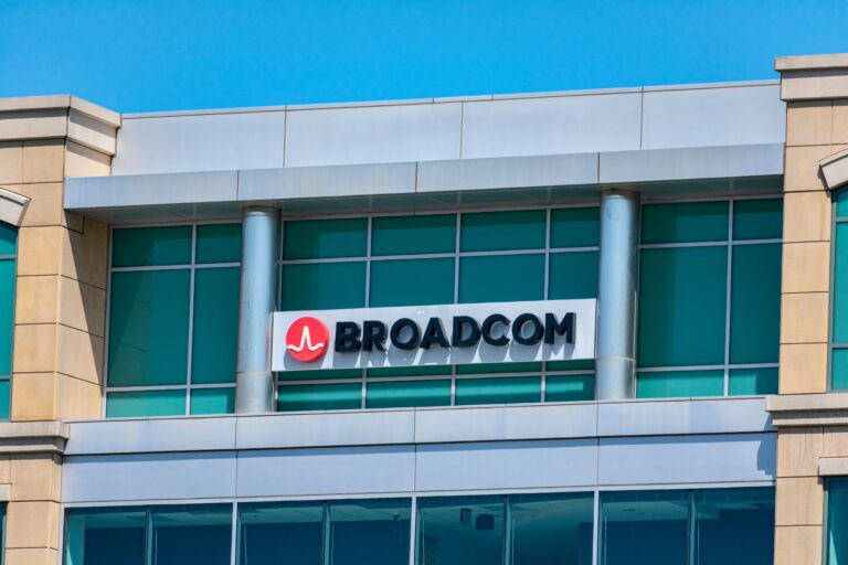Broadcom afirma que Google, OpenAI y Meta no pueden prescindir