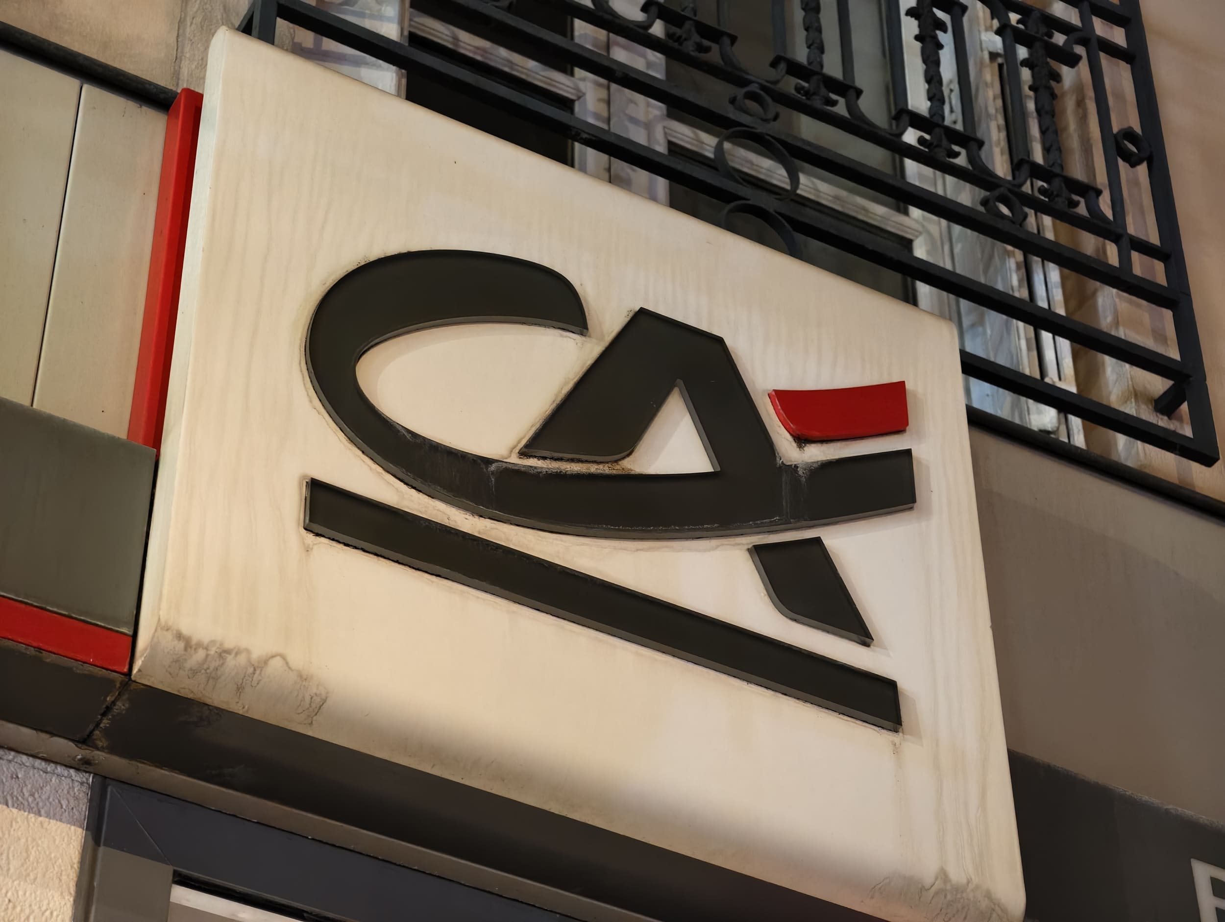 Crédit Agricole condenado por no haber atendido su teléfono
