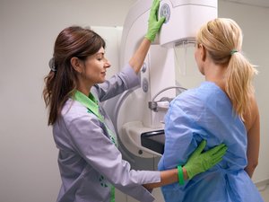 Detección del cáncer de mama: 23,000 muertes evitadas desde 2004