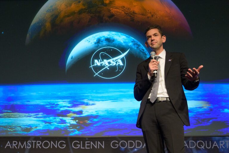 El Congreso estadounidense da carta blanca a la NASA para