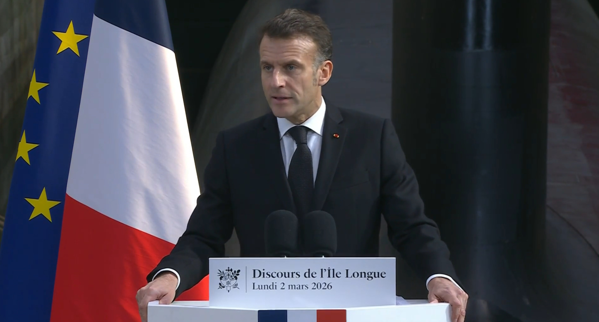 El presidente Macron reinventa la disuasión nuclear francesa y esto