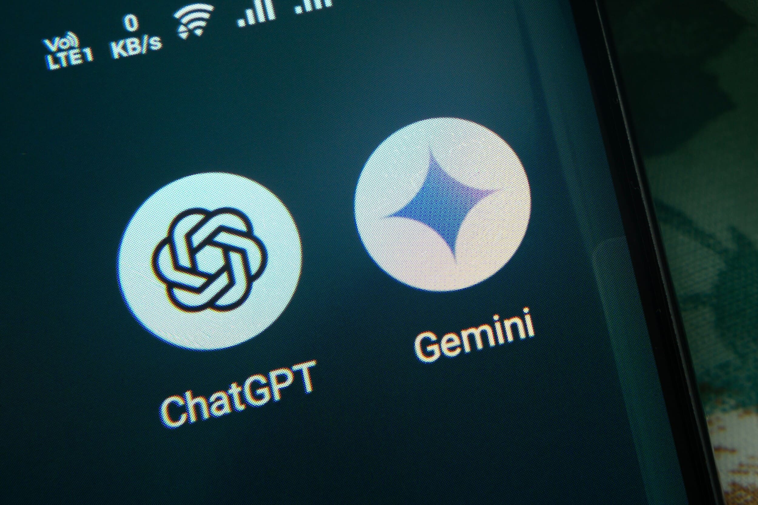Gemini copia a Claude con una importación de historial desde