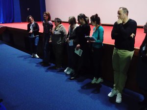 Larrazet. Un documental impactante sobre las profesiones del cuidado de