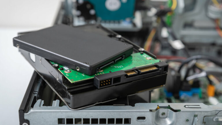 Los precios de los SSD alcanzan niveles astronómicos en las