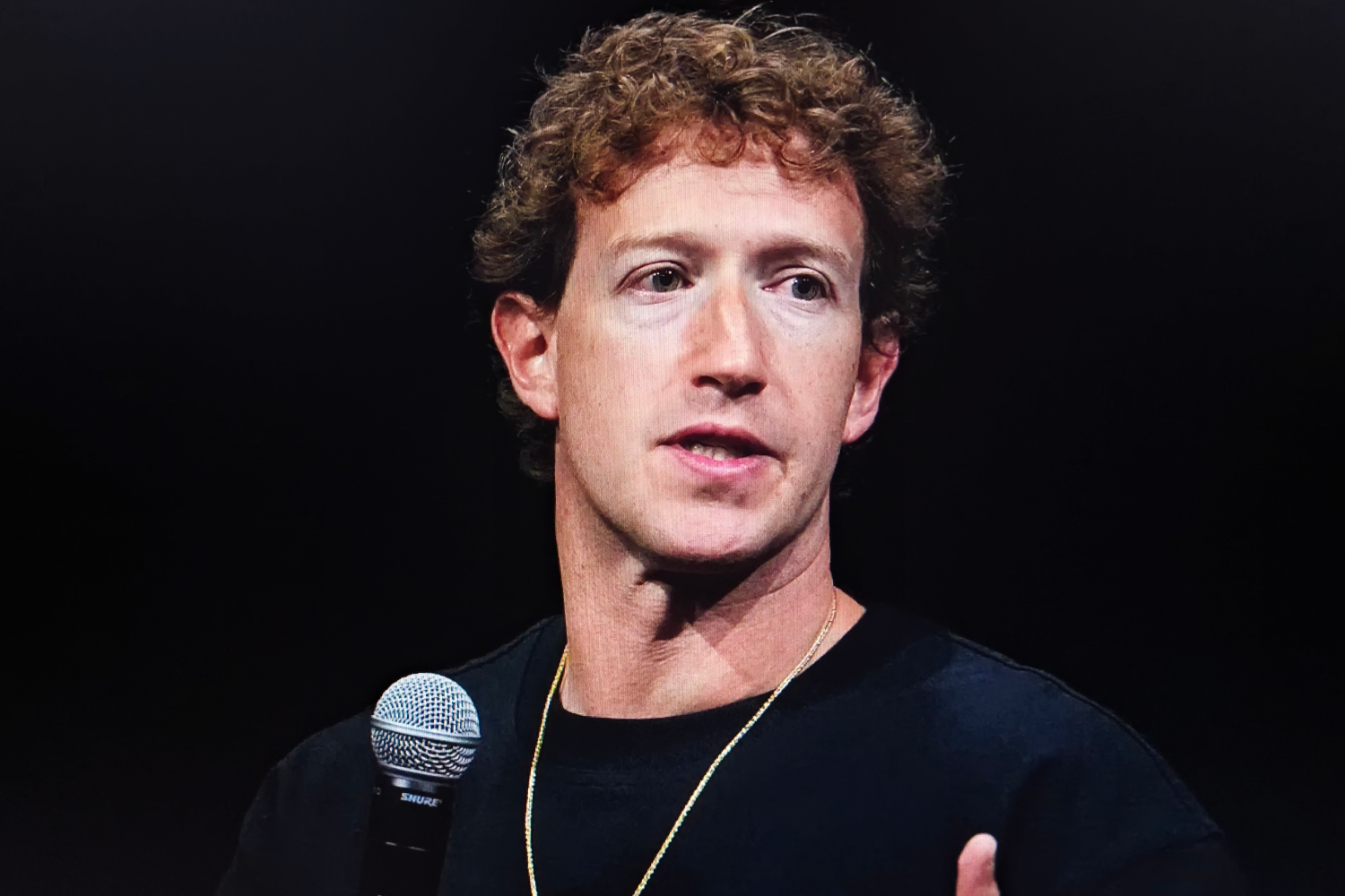 Mark Zuckerberg quiere su propio agente IA para dirigir Meta