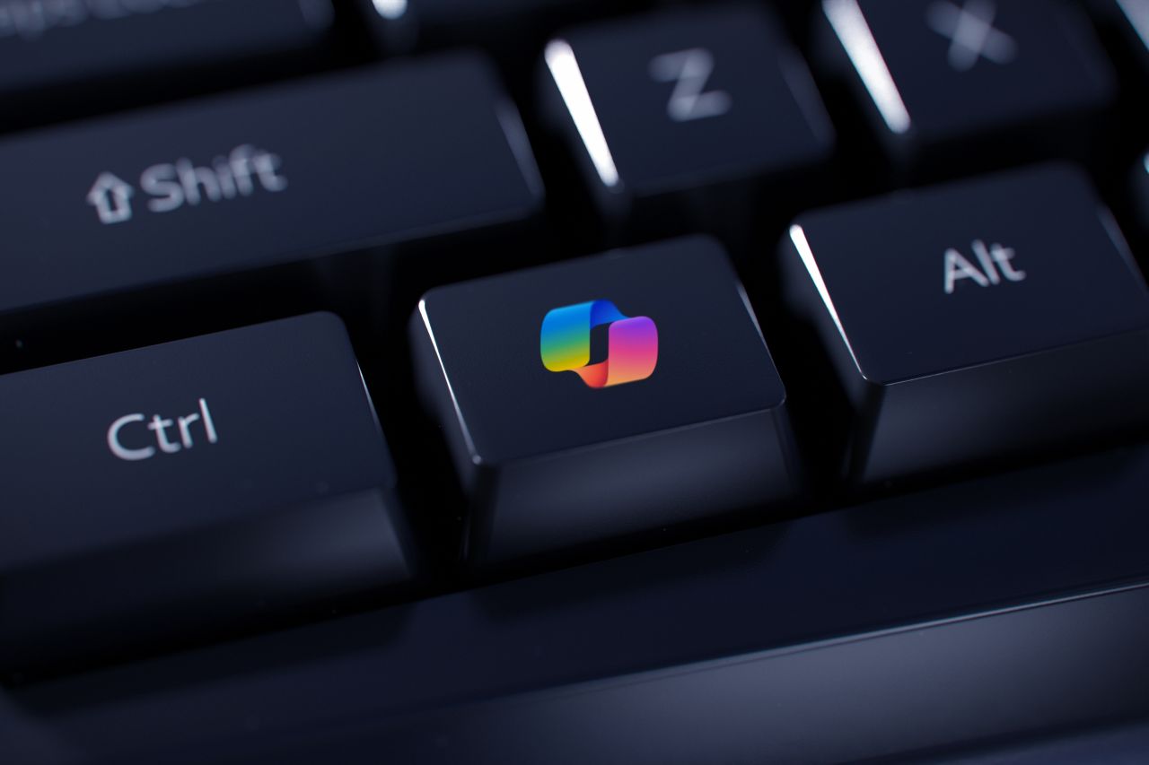 Microsoft recupera la razón y dejará de imponer Copilot en