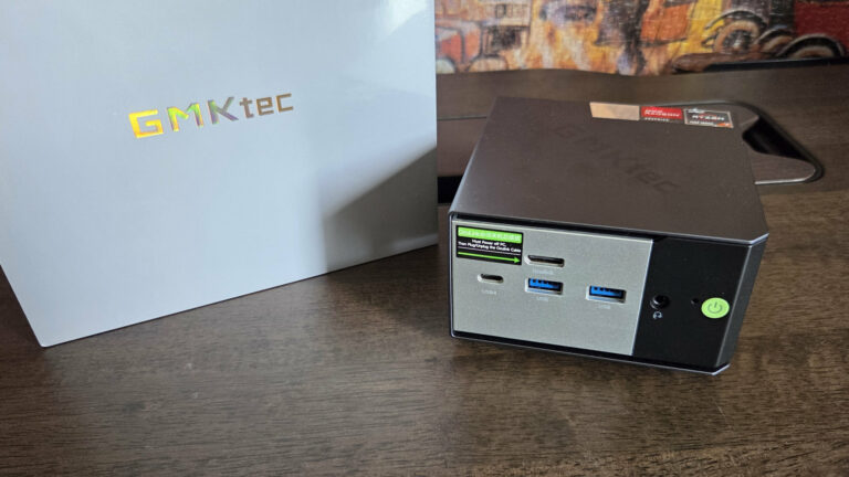 OCuLink y USB4 en un mini-PC absolutamente diminuto