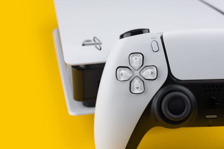 Sony finalmente no querría posponer el lanzamiento. Por una razón