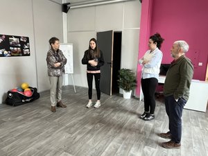 Villefranche-de-Rouergue: La sous-préfète se reúne con "Tout le monde contre