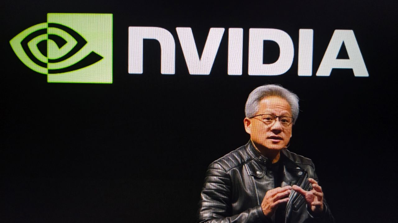 ¿Por qué el CEO de NVIDIA quiere dar 250,000 tokens