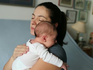 ¿Por qué un bebé tiene hipo con tanta frecuencia?