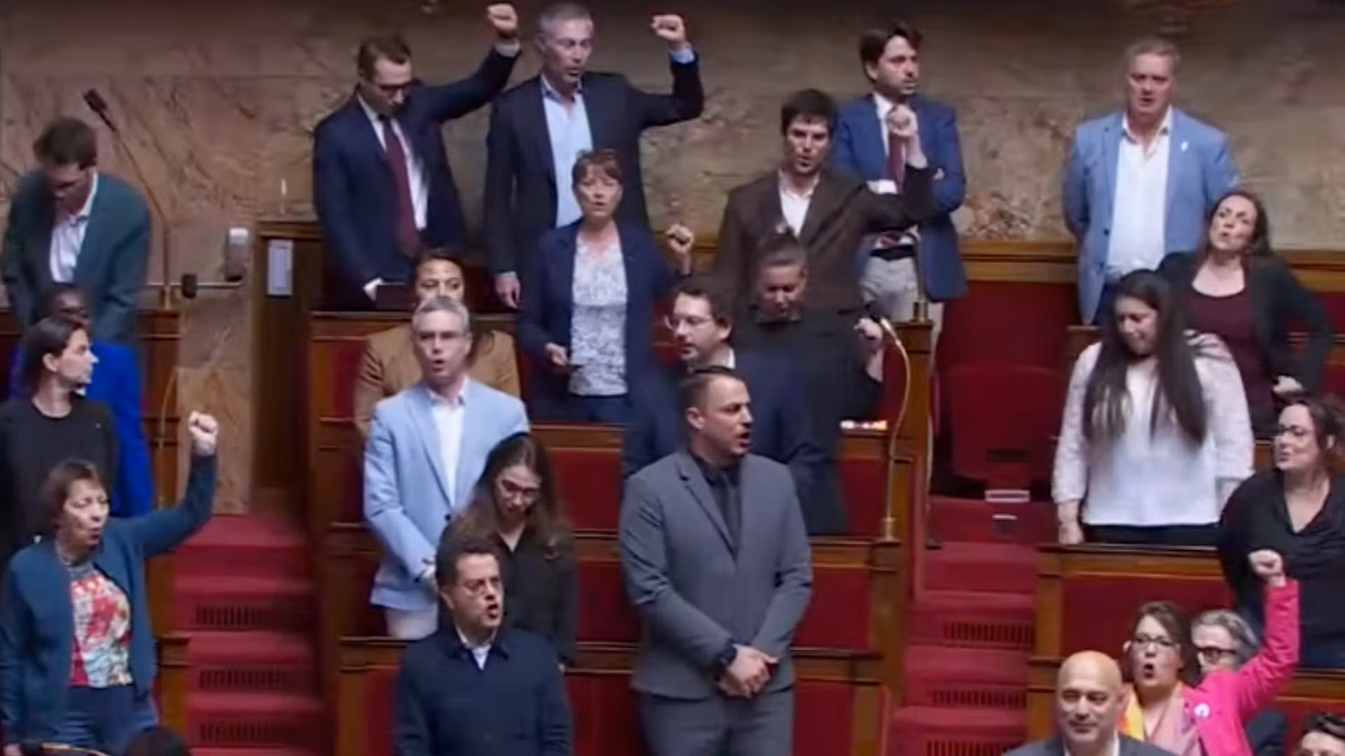 En la Asamblea, la oposición al golpe de Renaissance del