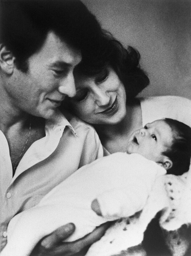 Nathalie y Johnny con Laura