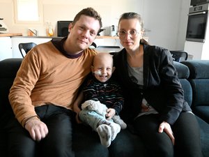 "Nuestro pequeño tiene cáncer y nos privan de recursos": esta