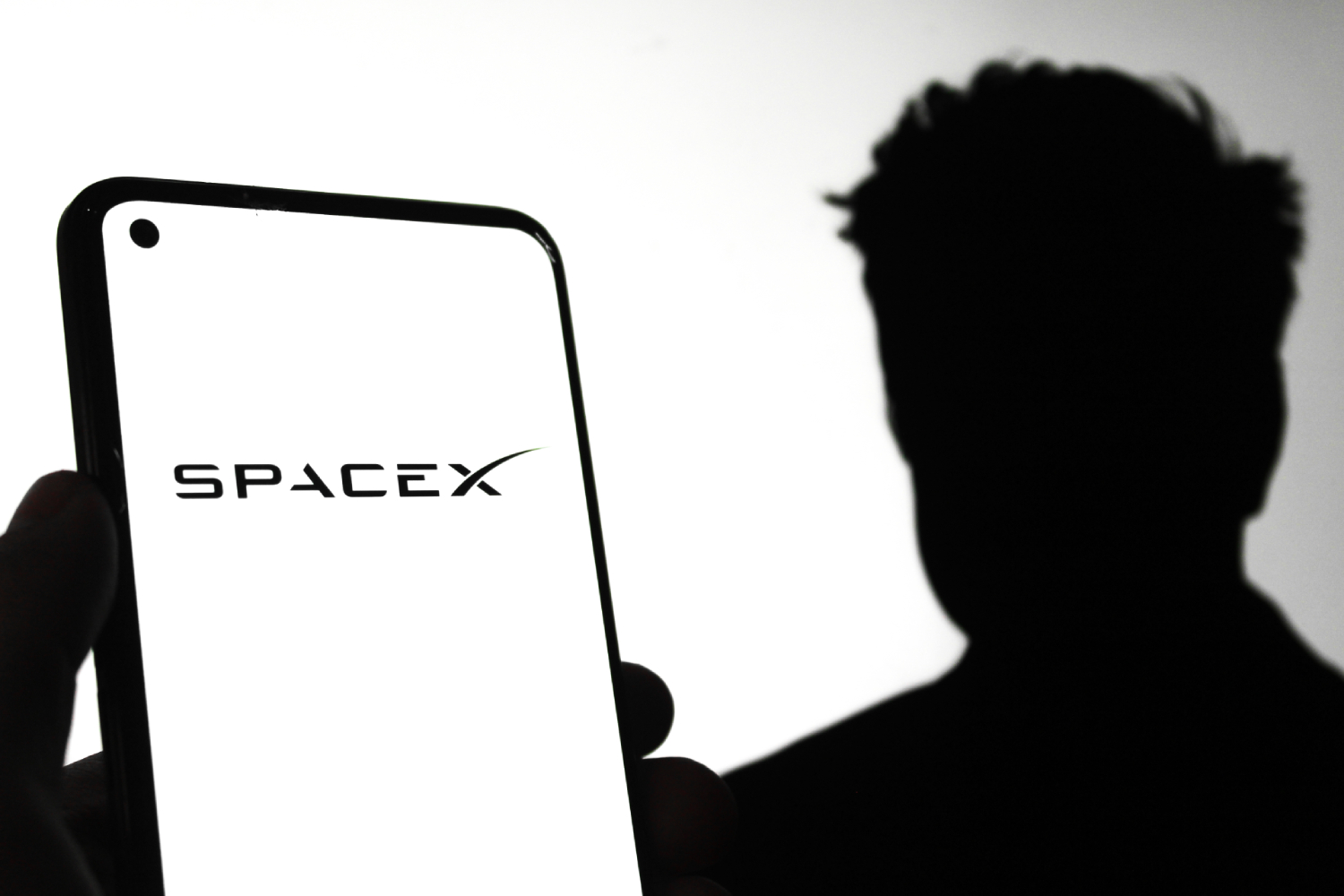 A punto de salir a bolsa, la firma de Elon