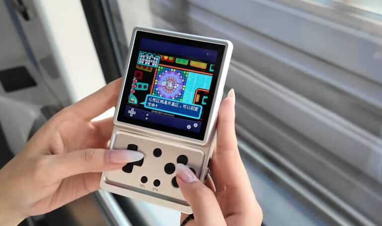 Con su asombrosa pantalla rotativa, el Anbernic RG Rotate tiene